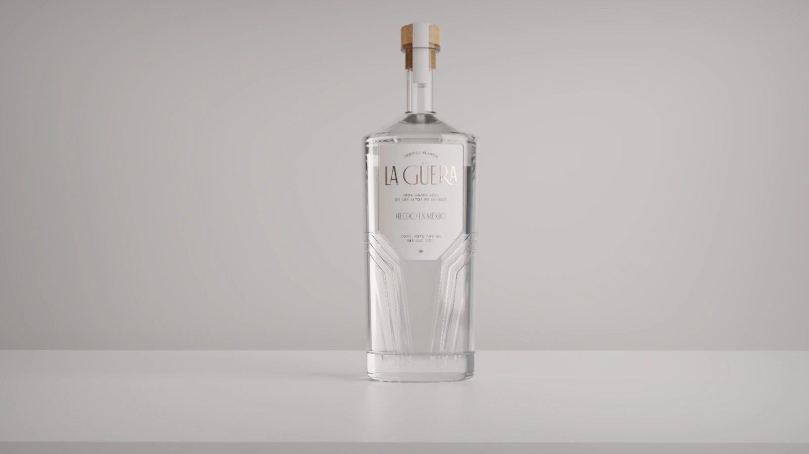 La Güera — botella completa de tequila blanco, con la etiqueta diseñada junto con el envase